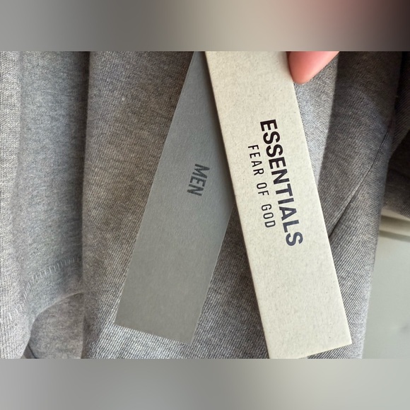 Fear of God Essentials Dark Heather Oatmeal Heavy Football T-Shirt - Men’s XS - Picture 7 of 9